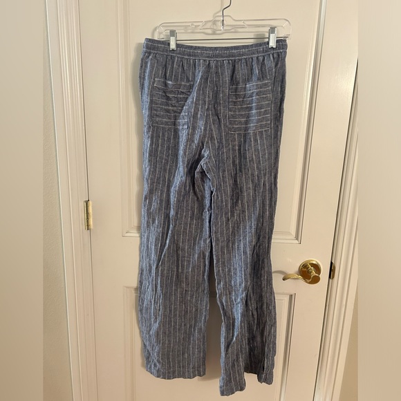 Gold Hawk Linen Blue and White Pinstriped Suit Blazer and Pants - Picture 6 of 10